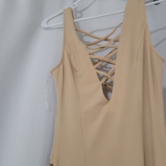 Dress - Picture 5 of 5